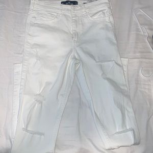 Hollister White jeans size 5R (27w 30L)